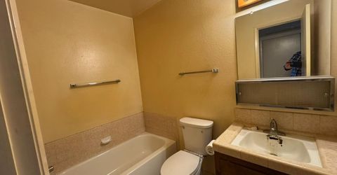 1461 E D St, Oakdale, CA 95361 Photo