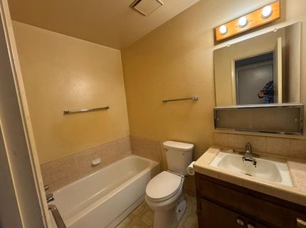 1461 E D St, Oakdale, CA 95361 Photo