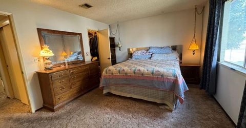 1461 E D St, Oakdale, CA 95361 Photo