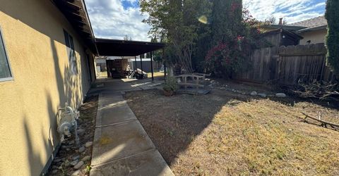 1461 E D St, Oakdale, CA 95361 Photo
