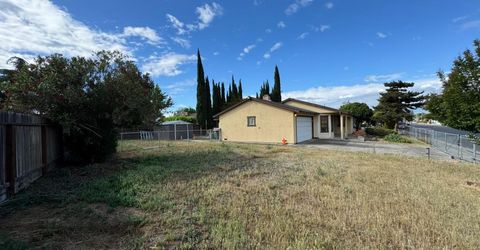 1461 E D St, Oakdale, CA 95361 Photo