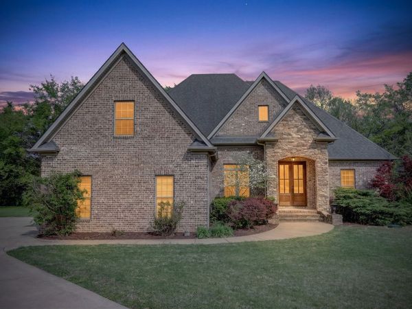 111 Peters Ct, Murfreesboro, TN 37128