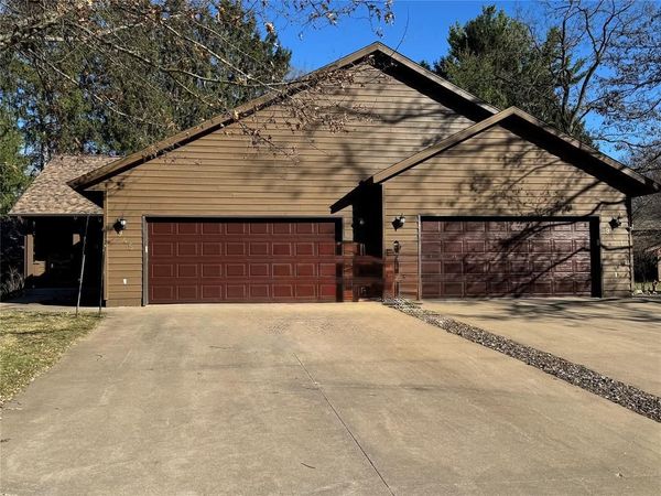 945 Cambridge Court, Altoona, WI 54720