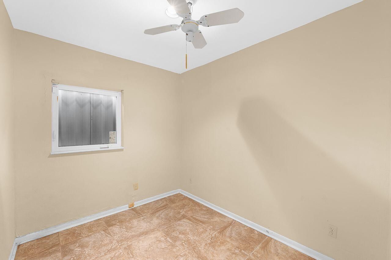 1915 NE 208th Terrace, Miami, FL 33179 Photo