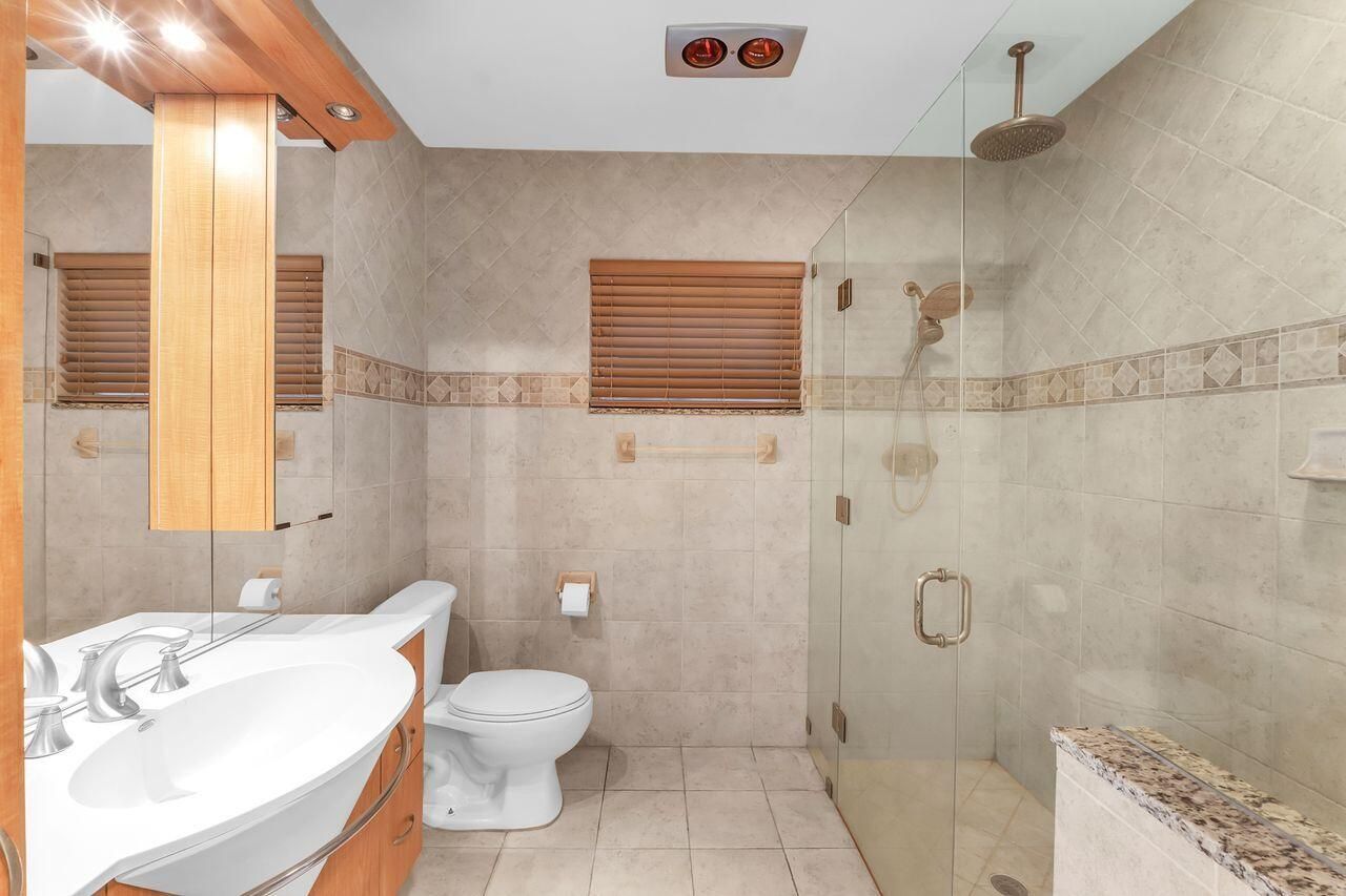 1915 NE 208th Terrace, Miami, FL 33179 Photo