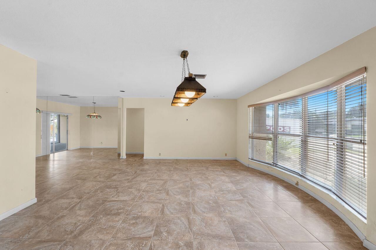 1915 NE 208th Terrace, Miami, FL 33179 Photo