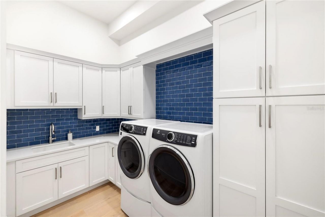 1800 Webber Street, Sarasota, FL 34239 Photo