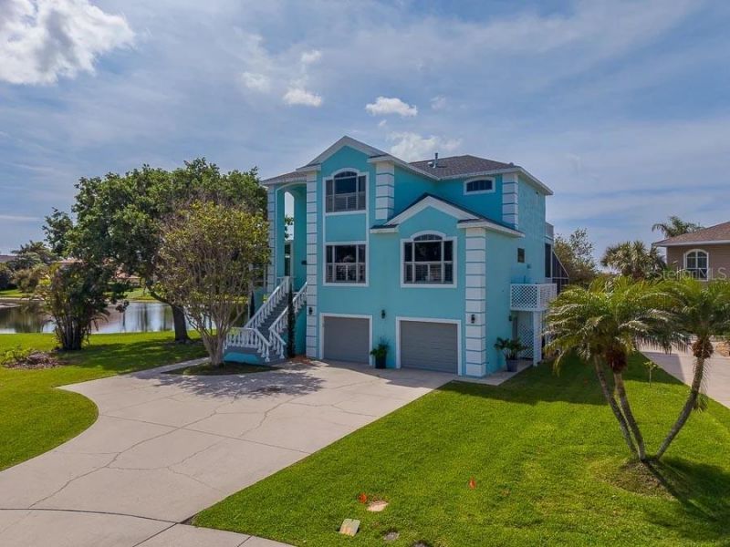 2106 Pelican Court, Tarpon Springs, FL 34689 Photo