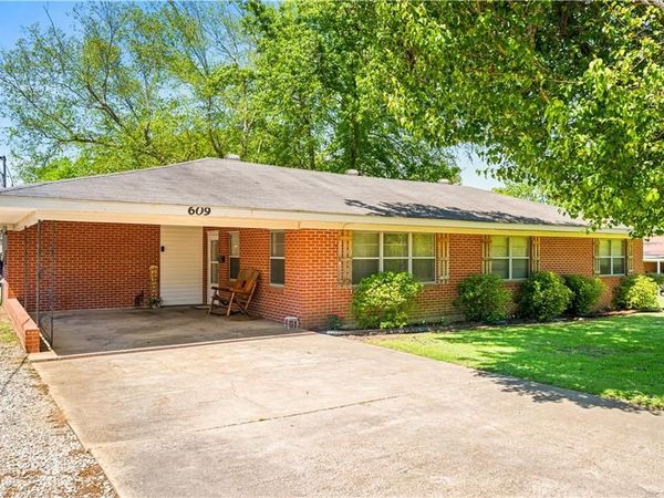 609 N LEE Street, Marksville, LA 71351