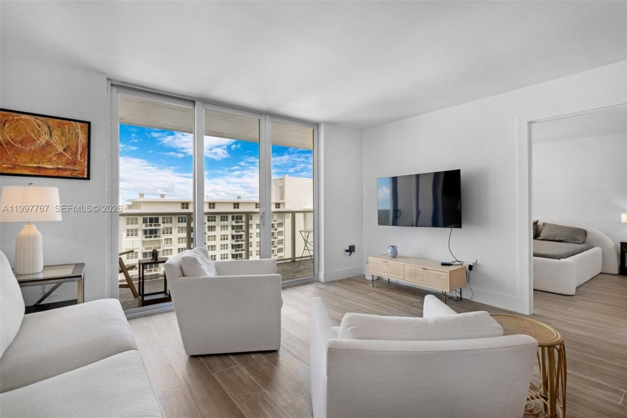 5701 Collins Ave , Unit 1707, Miami Beach, FL 33140 Photo