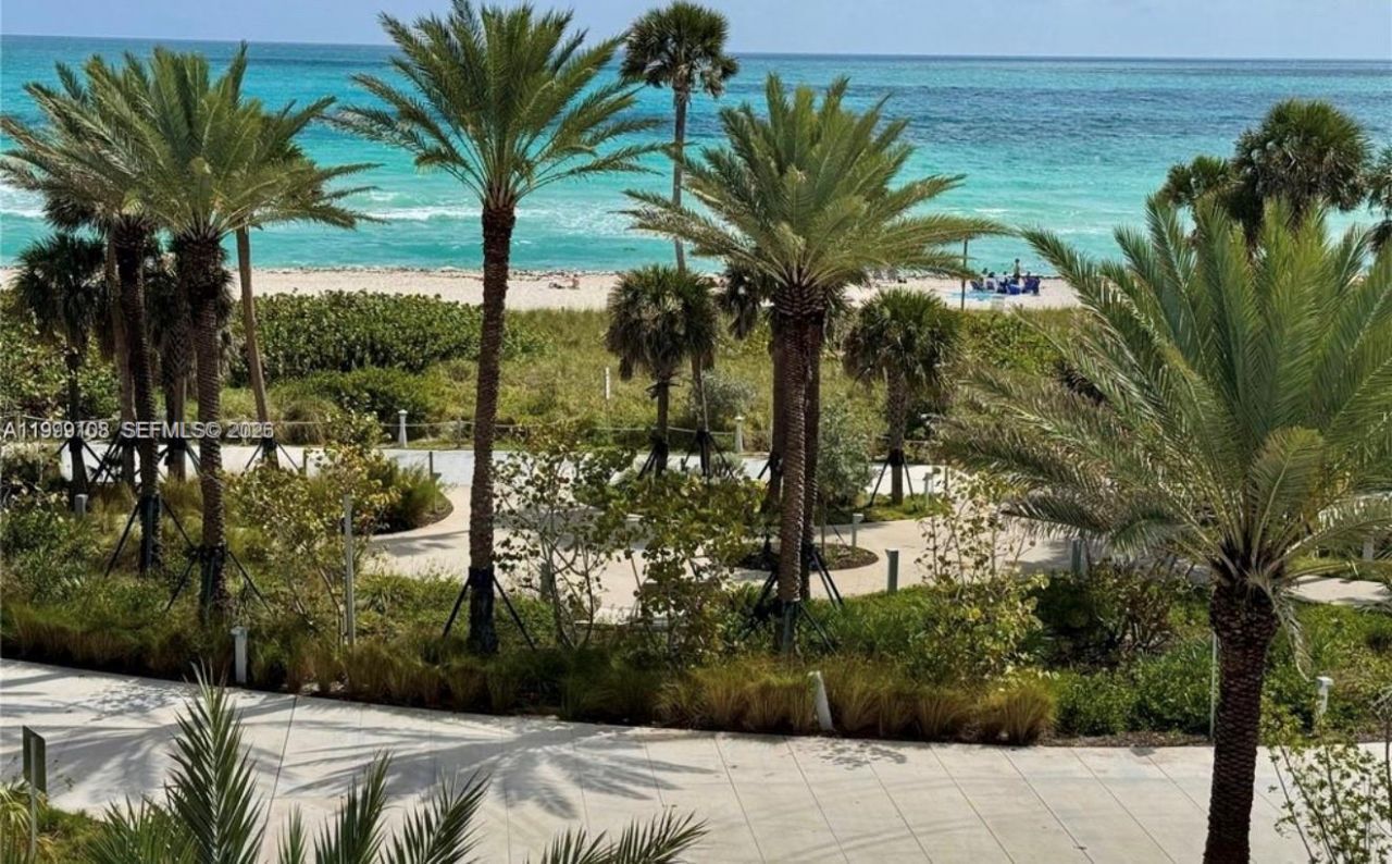 7330 Ocean Ter, Unit 8-C, Miami Beach, FL 33141 Photo