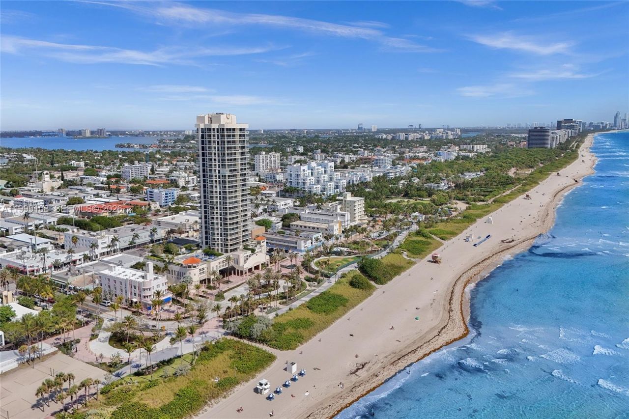 7330 Ocean Ter, Unit 8-C, Miami Beach, FL 33141 Photo