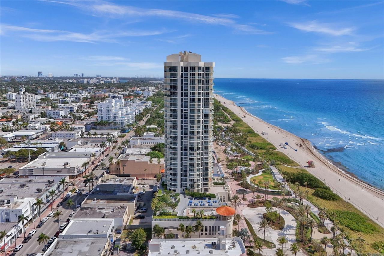 7330 Ocean Ter, Unit 8-C, Miami Beach, FL 33141 Photo