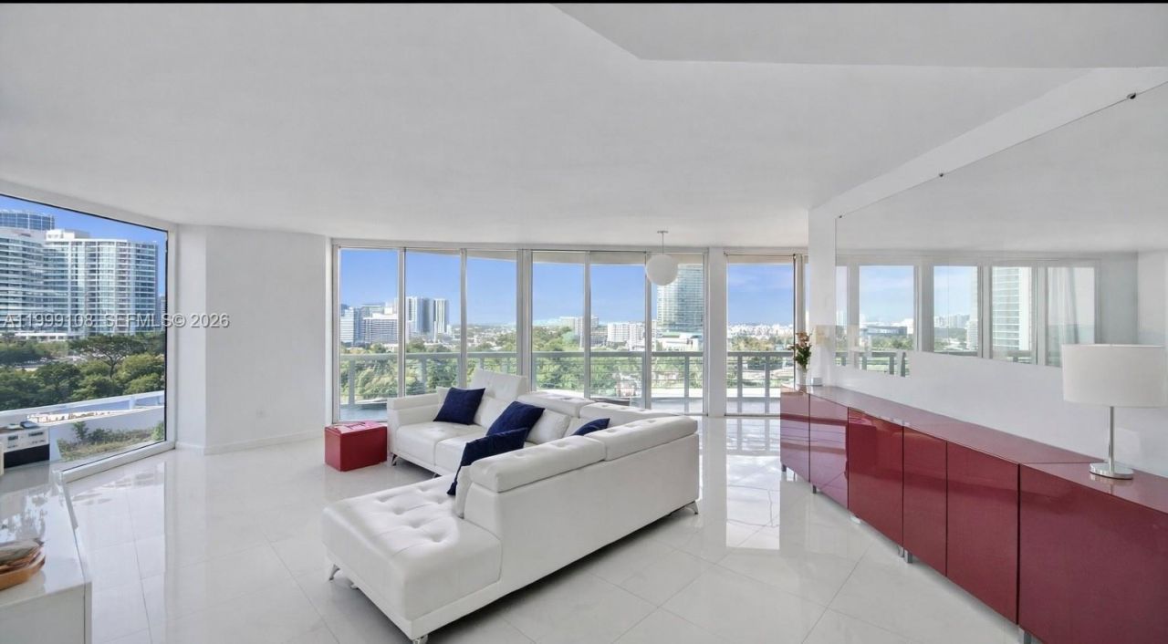7330 Ocean Ter, Unit 8-C, Miami Beach, FL 33141 Photo