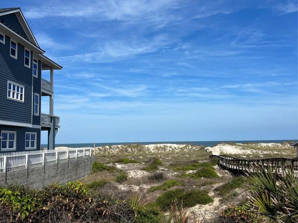 5612 GREGG Street, Fernandina Beach, FL 32034