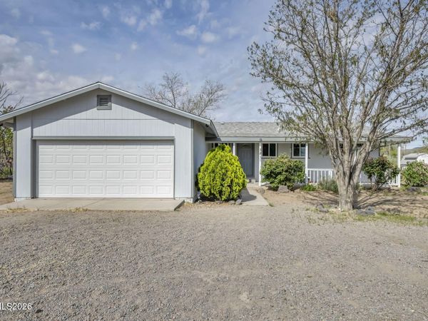 3811 Deodar Street, Silver Springs, NV 89429