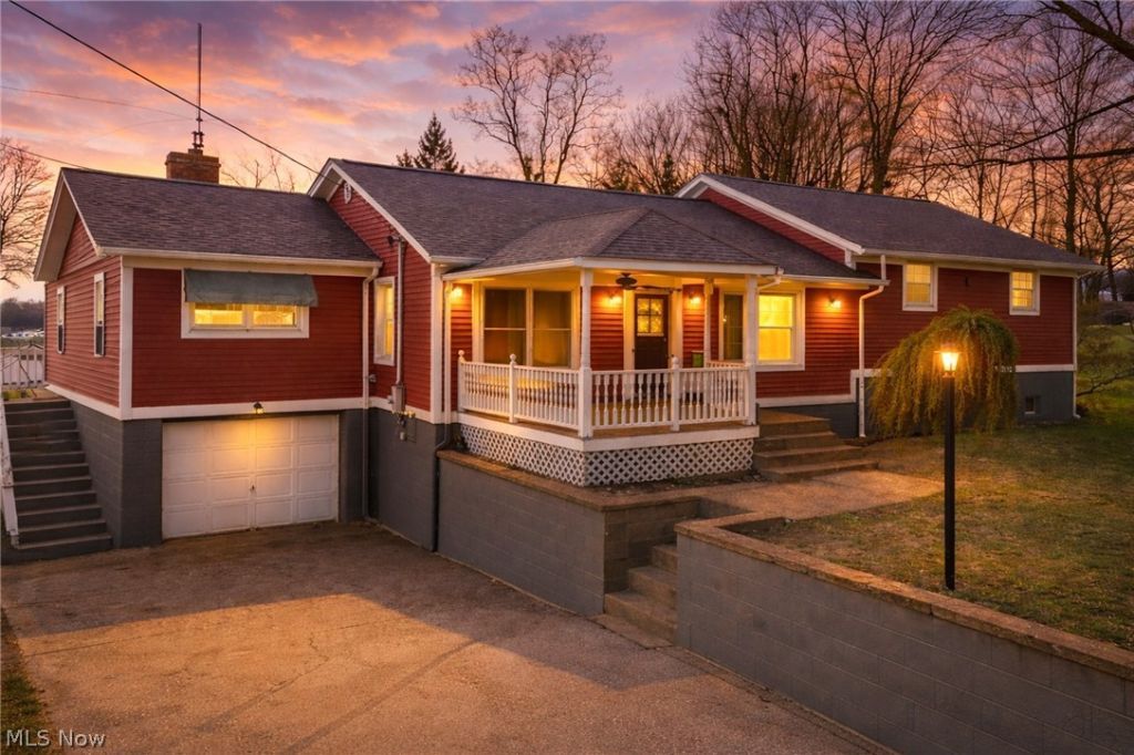 71805 Sharon Road, Bridgeport, OH 43912 Main Photo