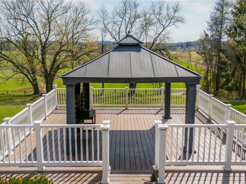 71805 Sharon Road, Bridgeport, OH 43912 Photo 12