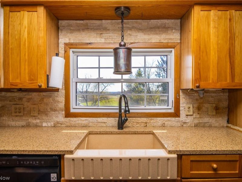 71805 Sharon Road, Bridgeport, OH 43912 Photo 24