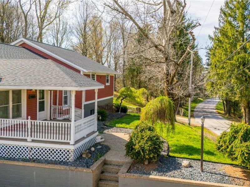 71805 Sharon Road, Bridgeport, OH 43912 Photo 4