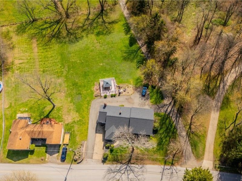 71805 Sharon Road, Bridgeport, OH 43912 Photo 9