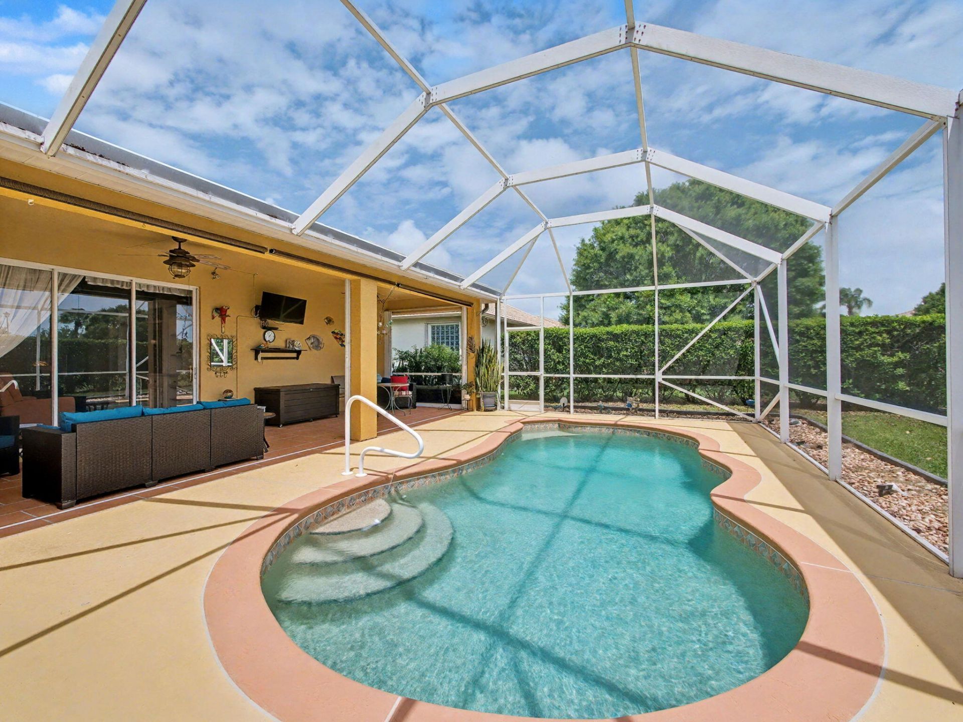 529 Waverly Circle, Port Saint Lucie, FL 34983 Photo