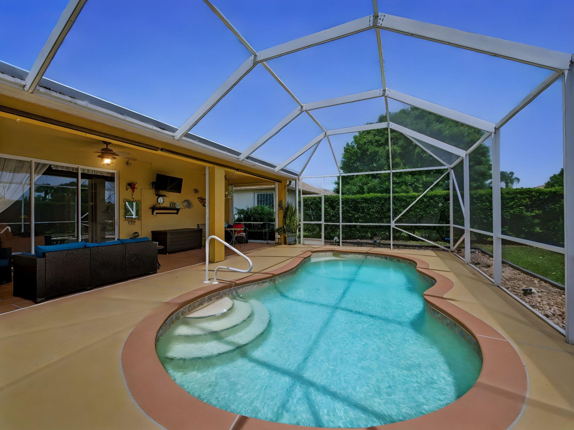 529 Waverly Circle, Port Saint Lucie, FL 34983 Photo