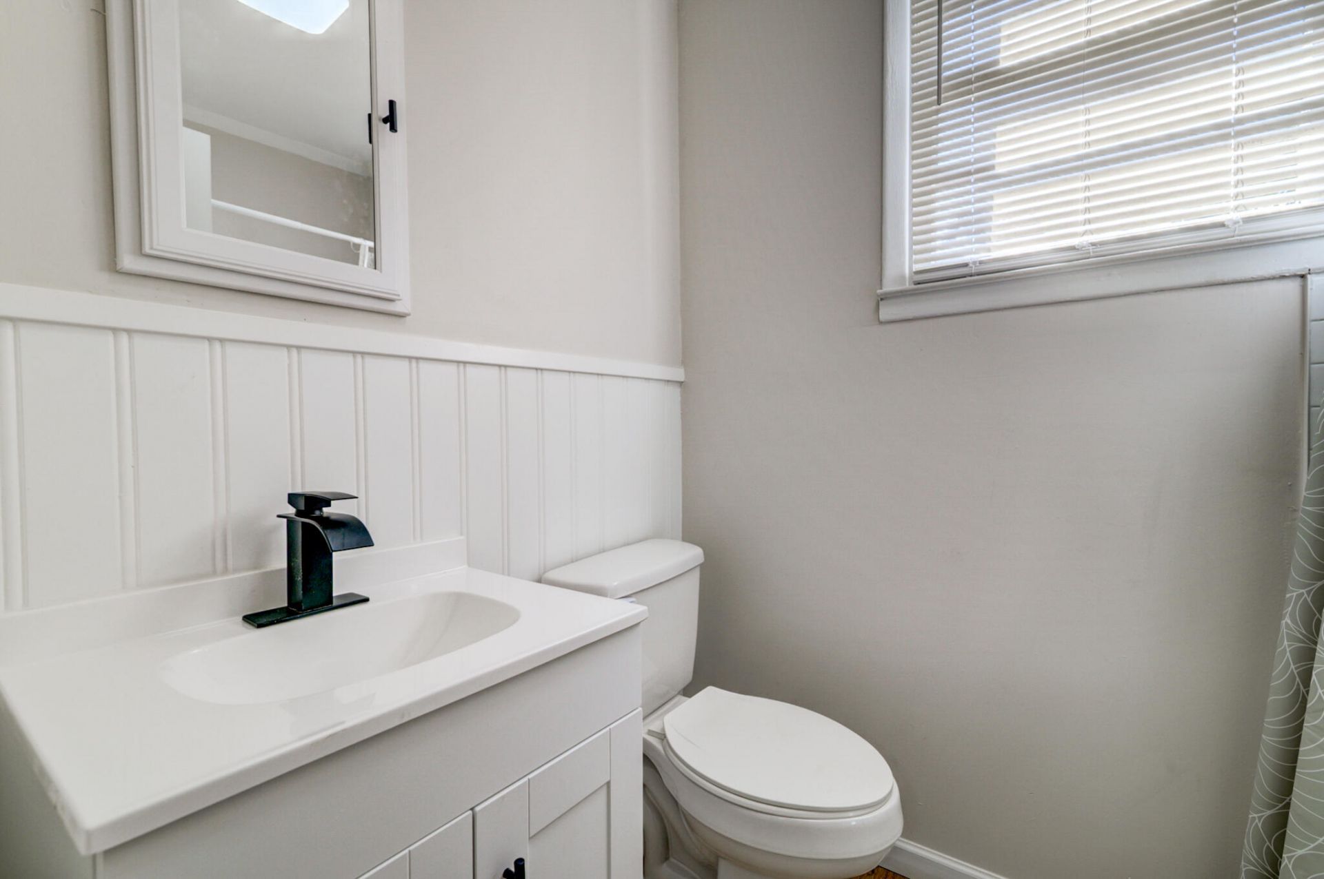 5877 Kirkwood Avenue Photo 11