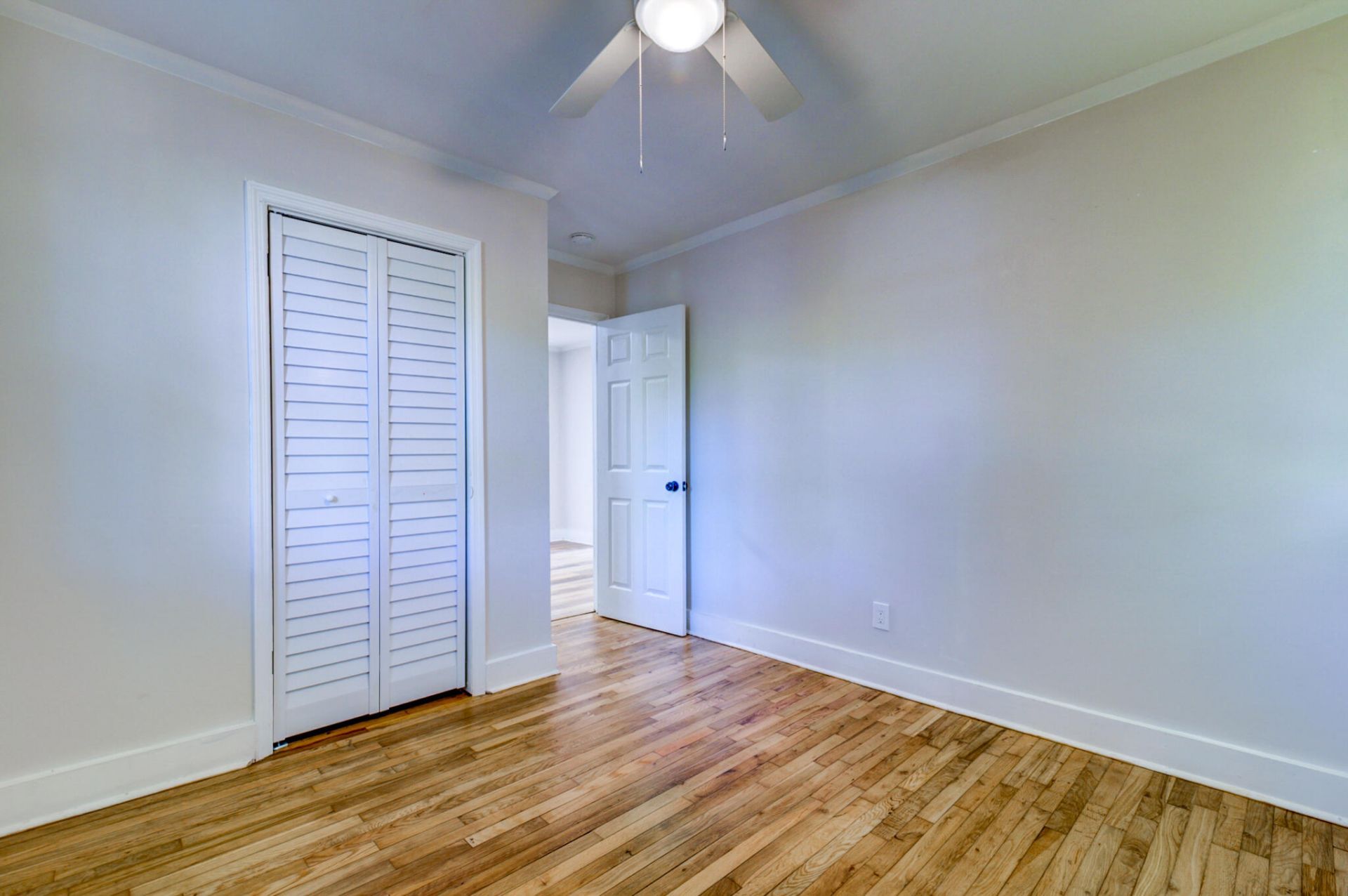 5877 Kirkwood Avenue Photo 15