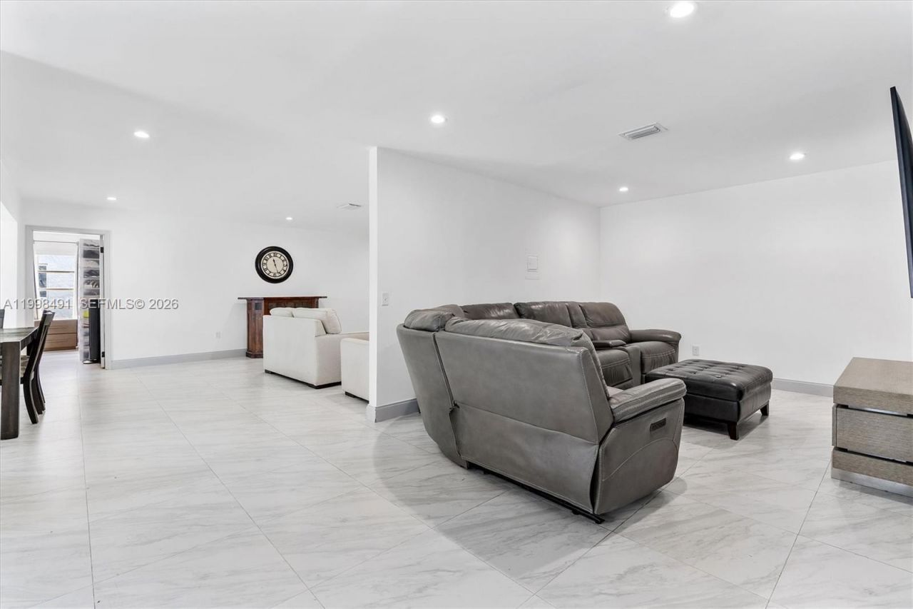 11841 NW 30th Pl, Sunrise, FL 33323 Photo