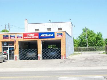 1613 S Saginaw Street , Flint, MI 48503