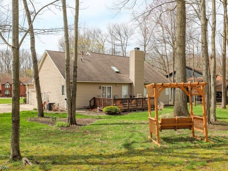 358 Woodbend Road, Ravenna, OH 44266 Photo 8