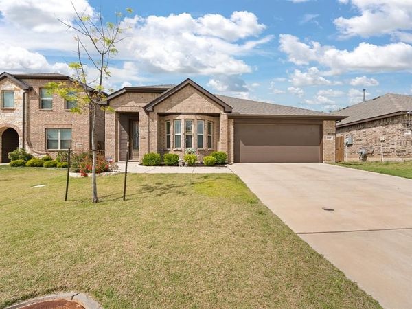 1160 Country Glen Drive, Godley, TX 76044