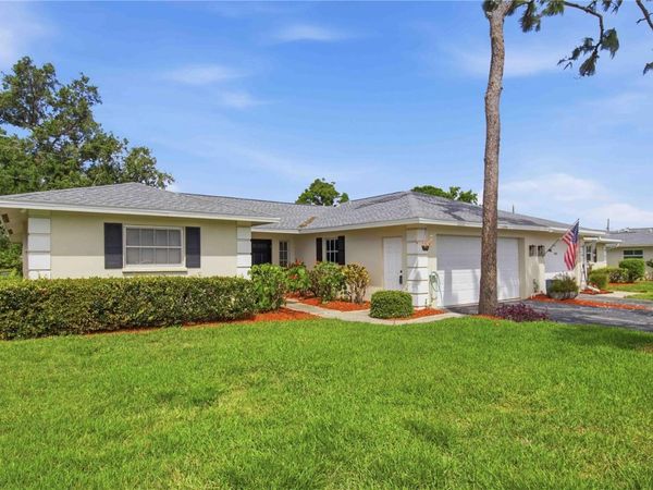7354 W COUNTRY CLUB DRIVE N, SARASOTA, FL 34243