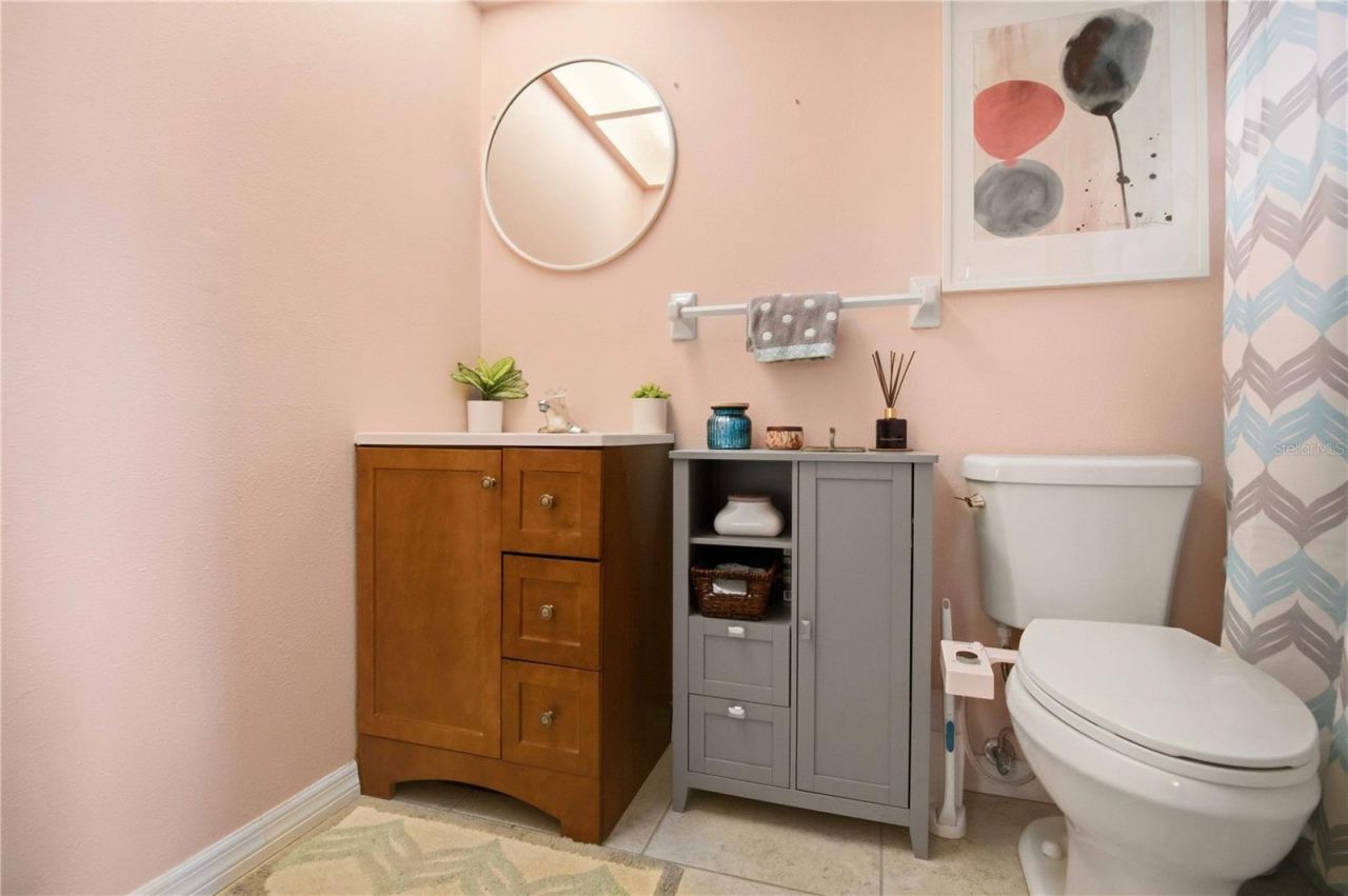 7354 W Country Club Drive N, Sarasota, FL 34243 Photo