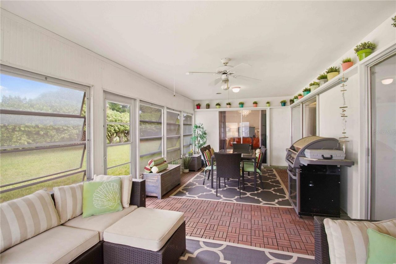 7354 W Country Club Drive N, Sarasota, FL 34243 Photo