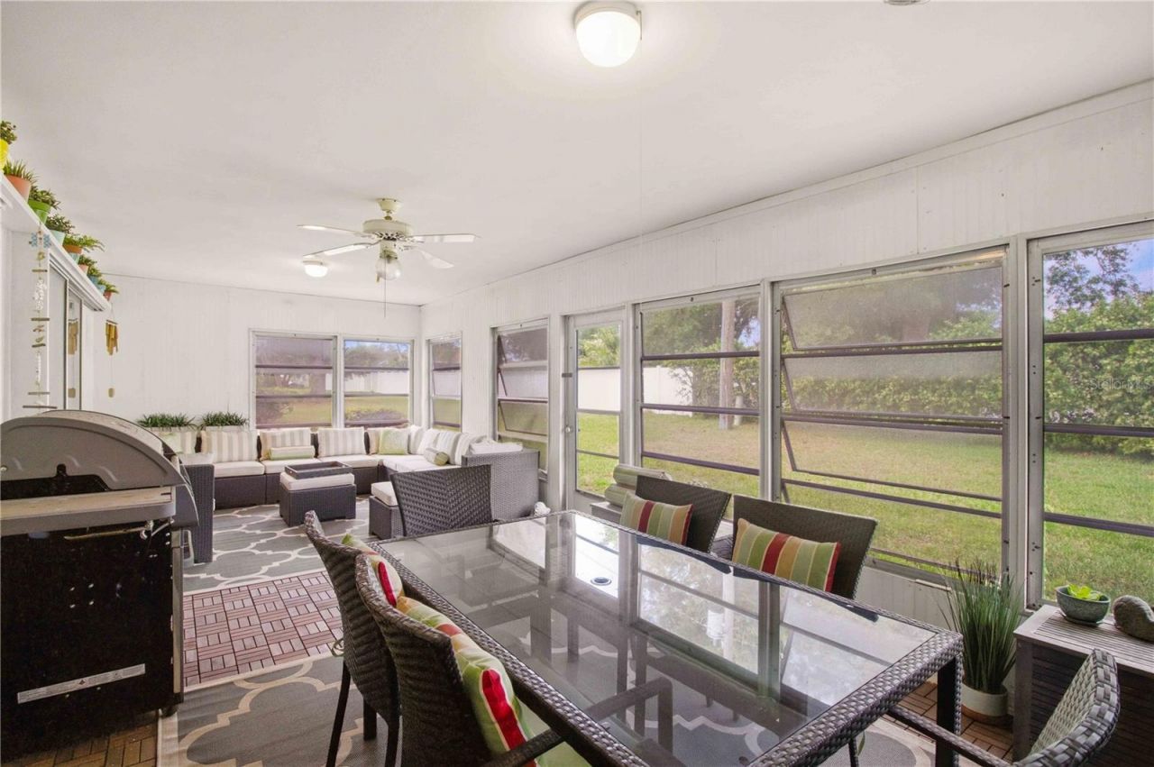 7354 W Country Club Drive N, Sarasota, FL 34243 Photo