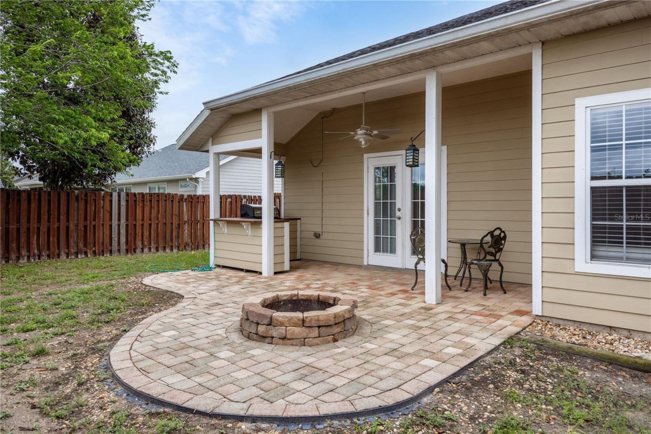 25488 NW 10th Avenue , Newberry, FL 32669 Photo