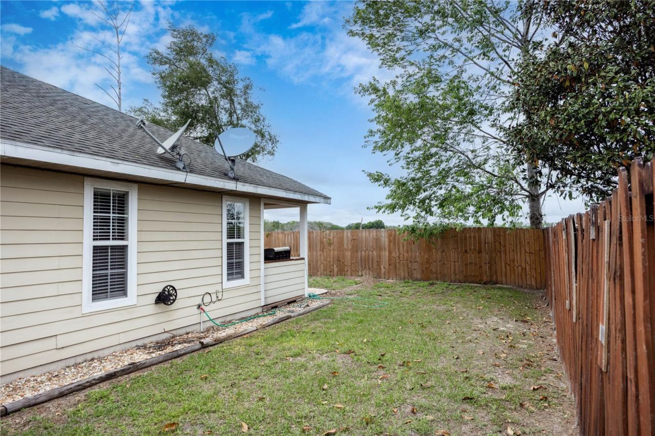 25488 NW 10th Avenue , Newberry, FL 32669 Photo