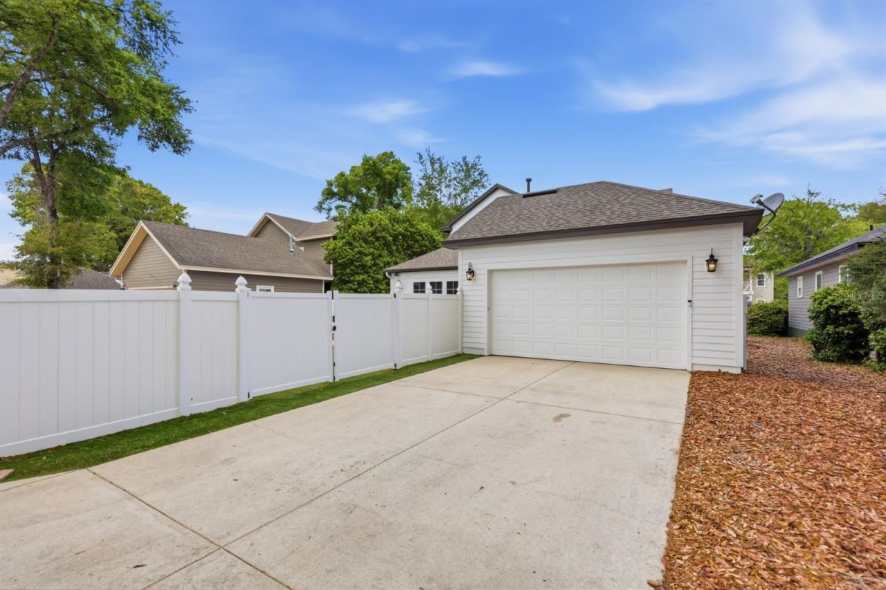 13265 SW 6th Avenue , Newberry, FL 32669 Photo