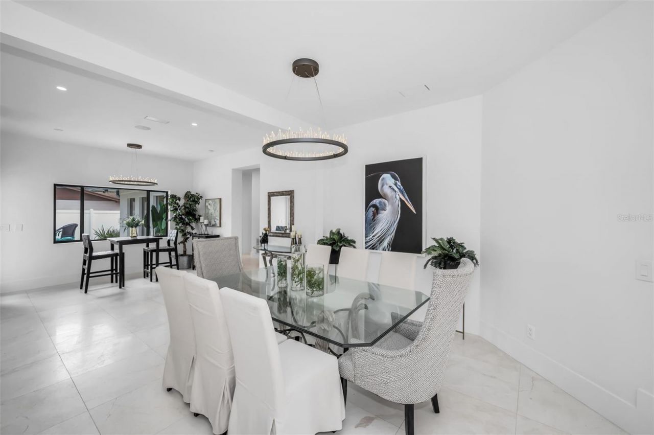 2521 Lake Ellen Drive, Tampa, FL 33618 Photo