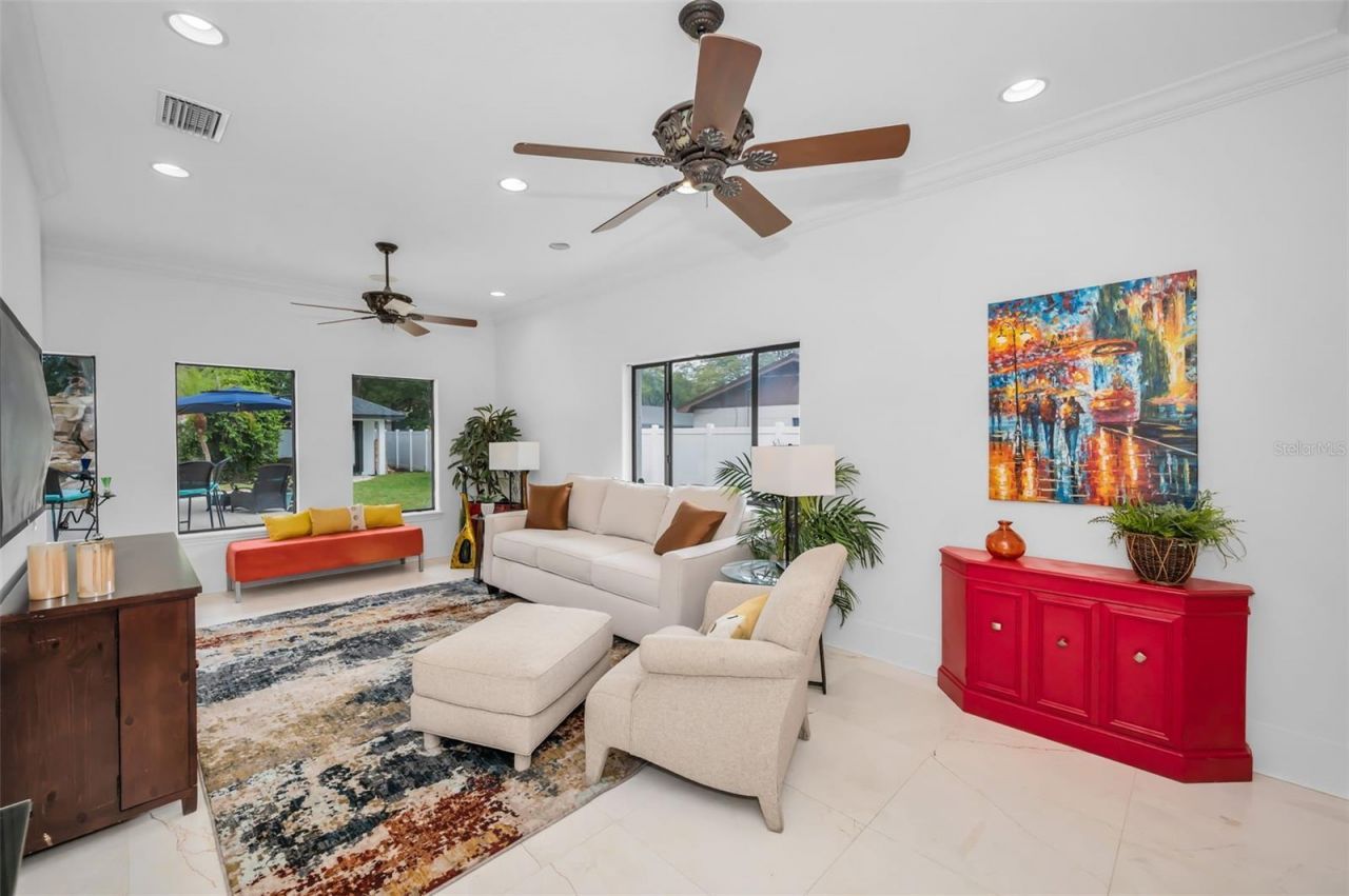 2521 Lake Ellen Drive, Tampa, FL 33618 Photo