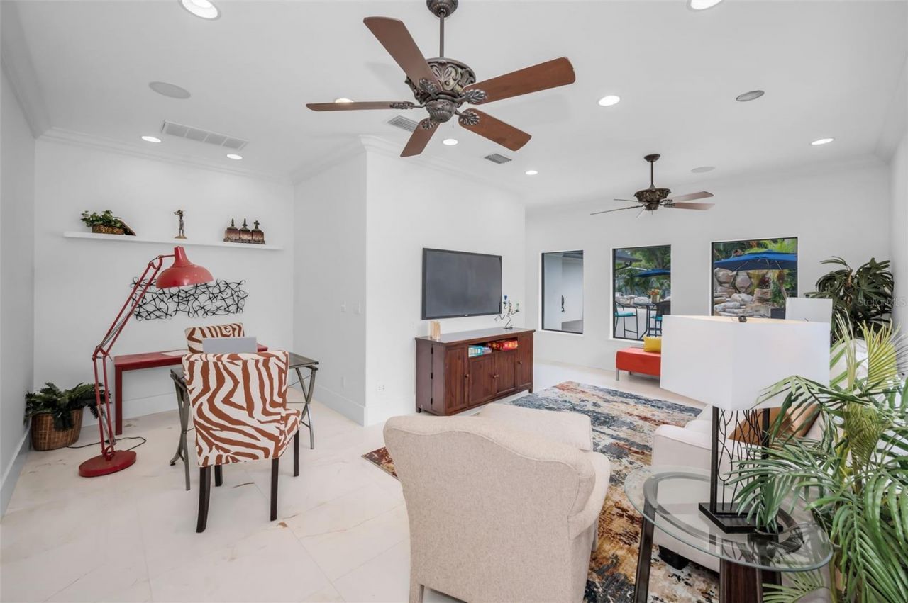 2521 Lake Ellen Drive, Tampa, FL 33618 Photo