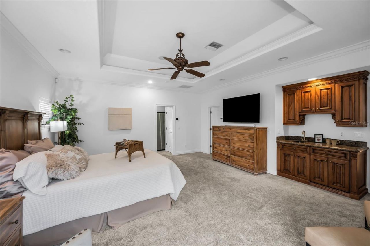 2521 Lake Ellen Drive, Tampa, FL 33618 Photo