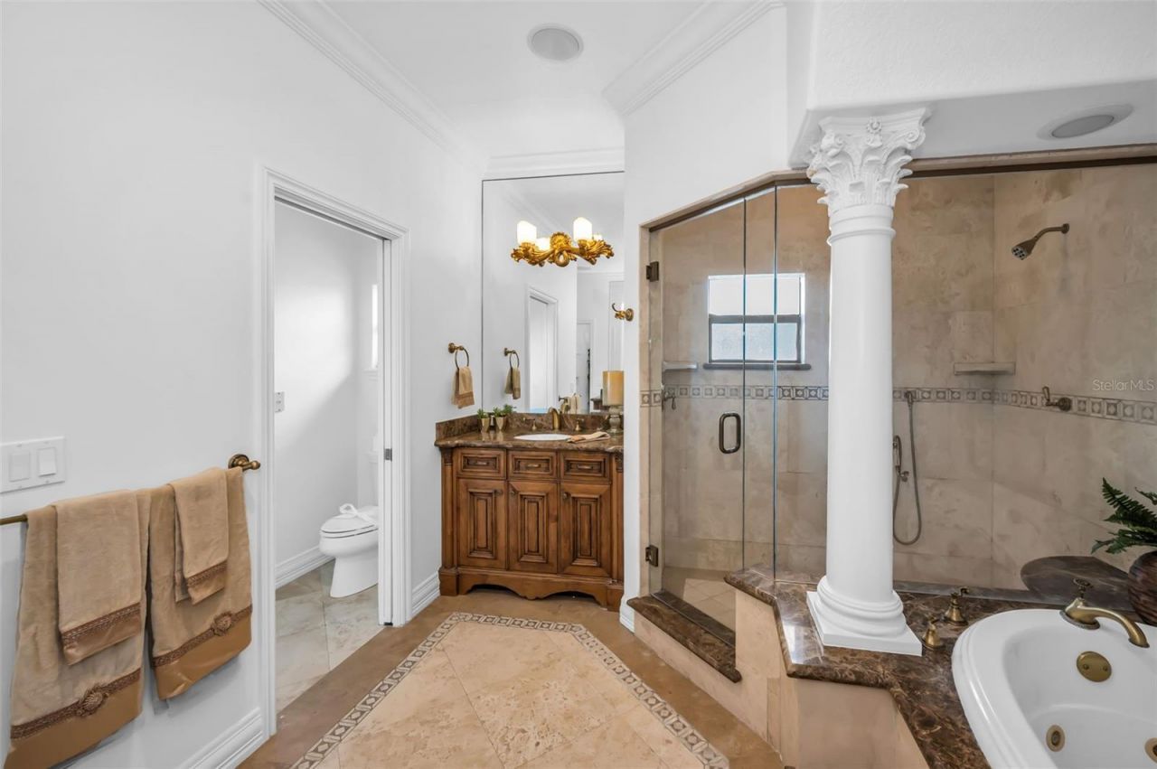 2521 Lake Ellen Drive, Tampa, FL 33618 Photo