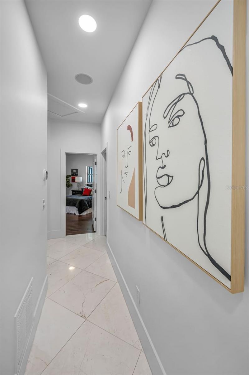 2521 Lake Ellen Drive, Tampa, FL 33618 Photo