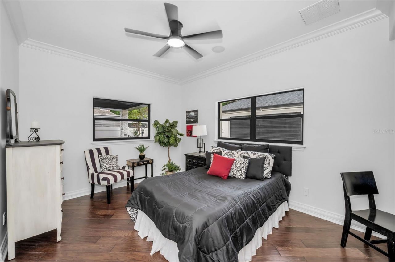 2521 Lake Ellen Drive, Tampa, FL 33618 Photo