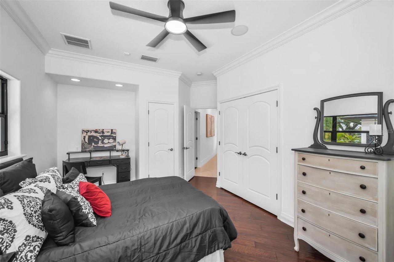 2521 Lake Ellen Drive, Tampa, FL 33618 Photo