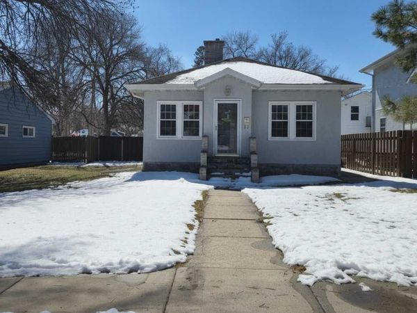 1430 9th Avenue S, Fargo, ND 58103