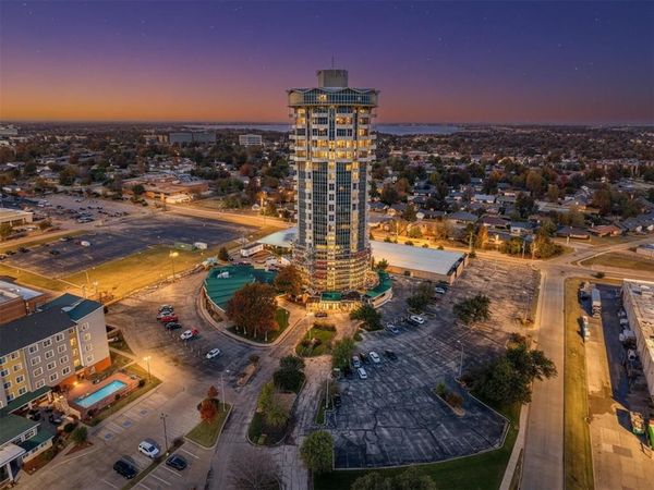 5900 Mosteller Drive, Unit 164, Oklahoma City, OK 73112